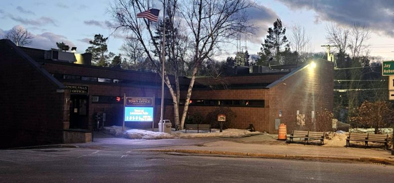 Livermore Falls weighs cannabis license fees amid high dispensary density – ​​Lewiston Sun Journal​​ ​​​ ​​​