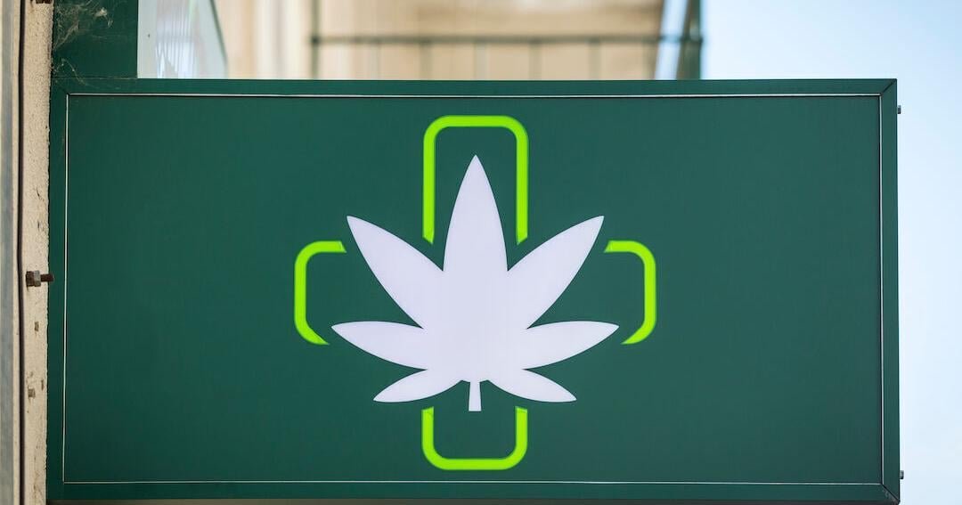 Doctors debate medical marijuana education mandate, new Oklahoma law – Tulsa World