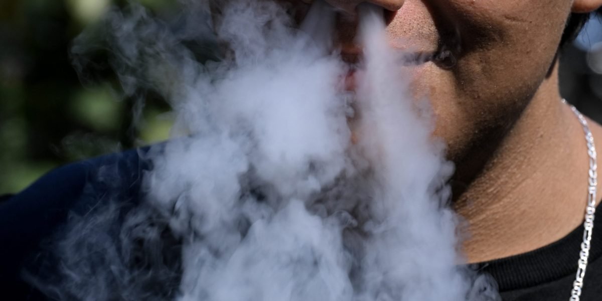 Mexico's ban on vapes could give drug cartels more revenue – Fortune