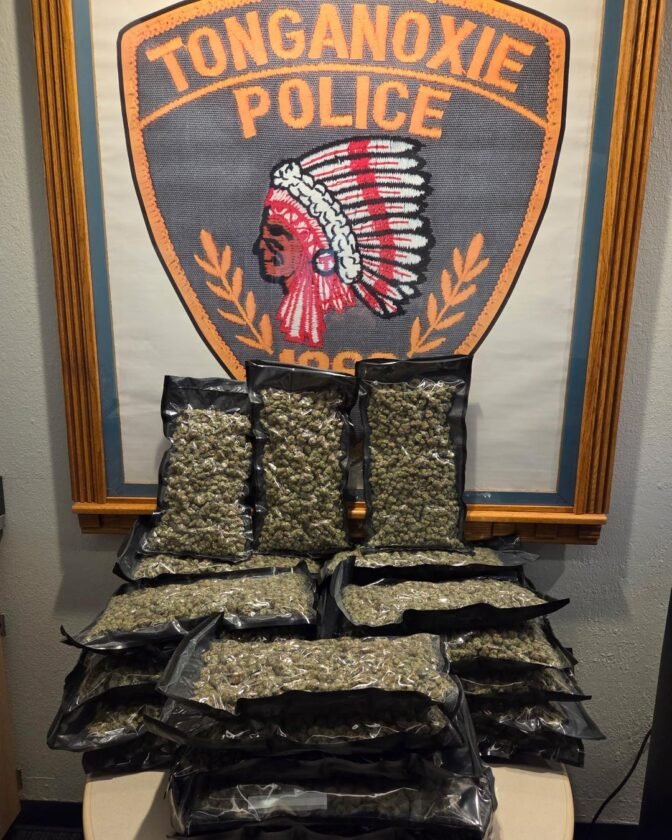 Tonganoxie police discover 30 pounds of marijuana in vehicle – tonganoxiemirror.com