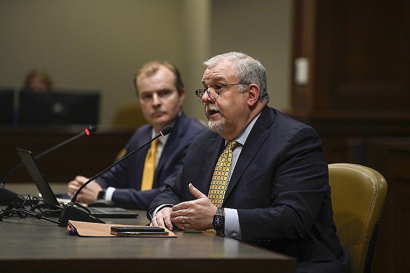 Arkansas in no rush to award final 2 medical marijuana dispensary licenses, secretary of finance tells legislators – The Arkansas Democrat-Gazette