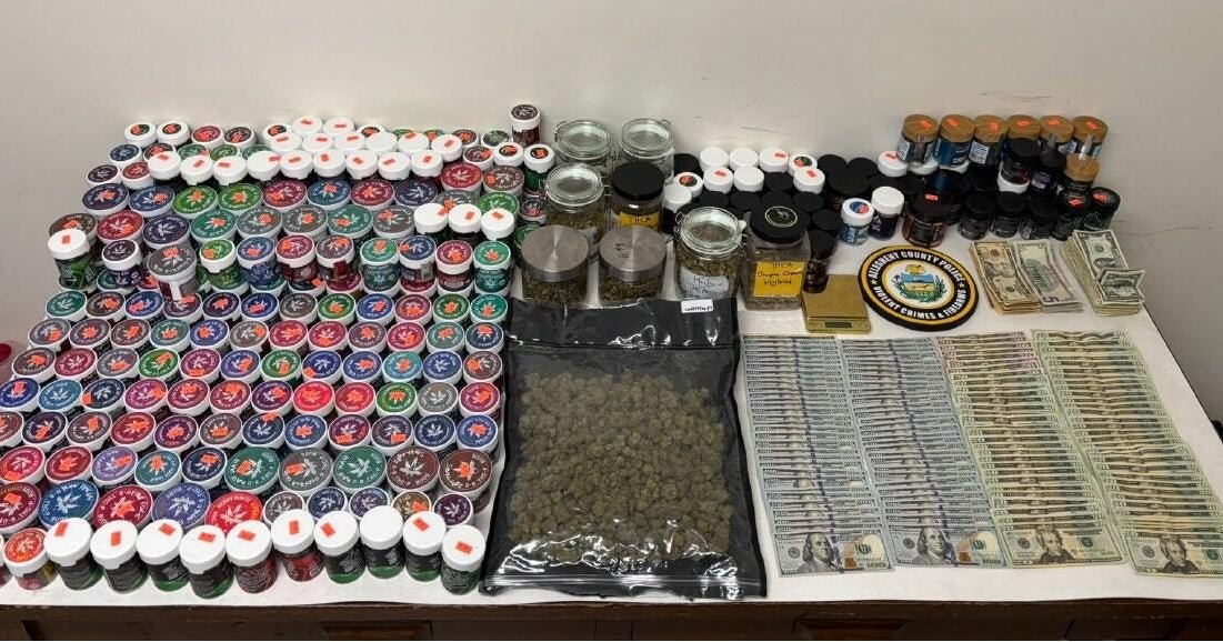Marijuana, cash seized from 2 Ross Township vape shops, Allegheny County police say – CBS News
