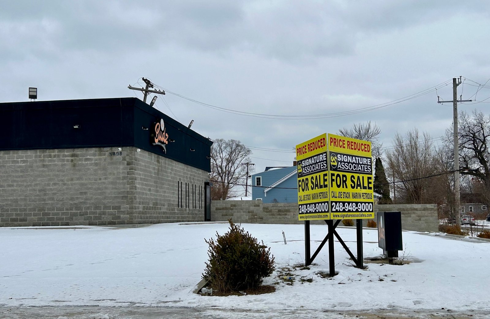 Michigan’s cannabis market shrinks as new tax threatens more closures, layoffs – Detroit Metro Times