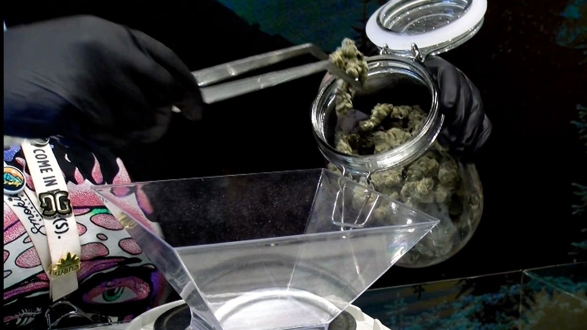 New year brings Redmond’s first marijuana dispensary; second coming soon – ktvz.com