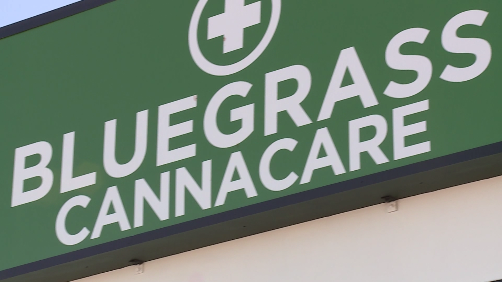 One year after legalization, first medical marijuana dispensary opens up in Northern Kentucky – WLWT