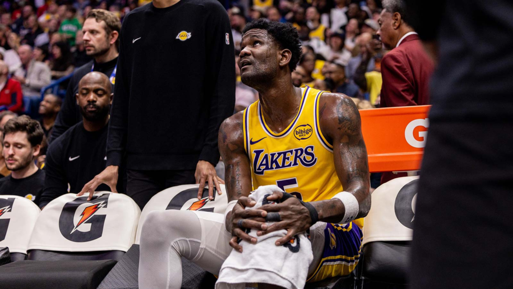 Lakers’ Deandre Ayton briefly detained for marijuana possession – ClutchPoints
