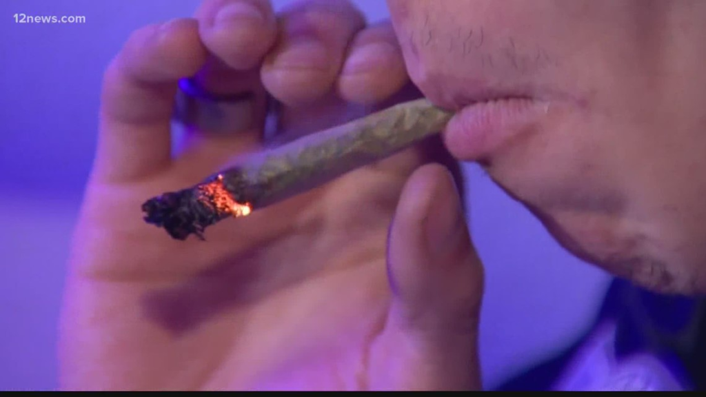 'Offensive to the senses': Arizona senator wants to criminalize 'excessive' marijuana smoke coming from homes – 12News