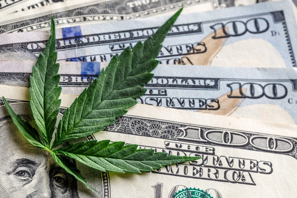 Trump’s Marijuana Reclassification Plan Sparks Cannabis ETF Rally – Canopy Growth (NASDAQ:CGC), Amplify S – Benzinga