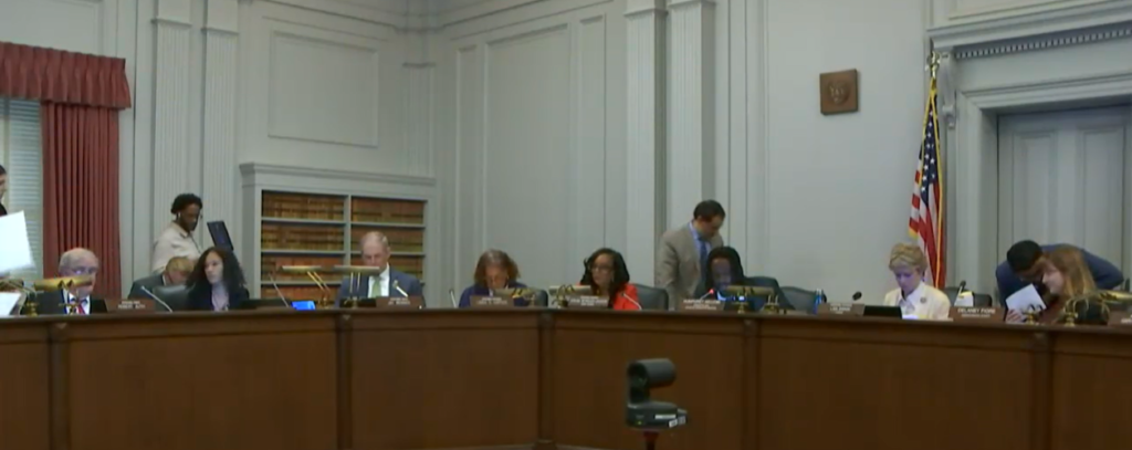Bill OKing Big Hemp Bottles, Rec Sales in Medical Dispensary Only Towns Passes Committees – Heady NJ